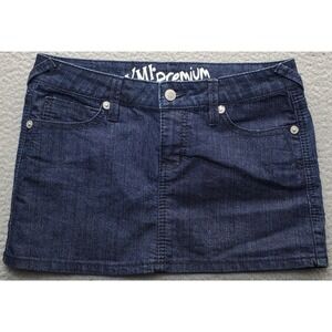 YMI Jean Mini Skirt Womens Size 7 Blue Denim Medium Wash 5-Pocket Design Outdoor